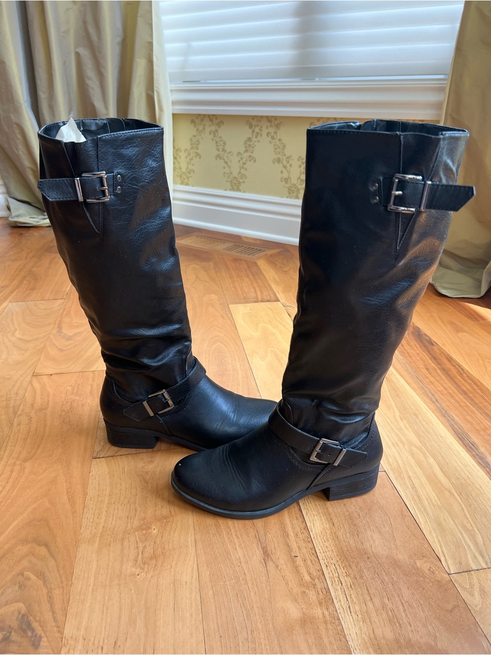 Women’s Size 8 Croft & Barrow Black Boots